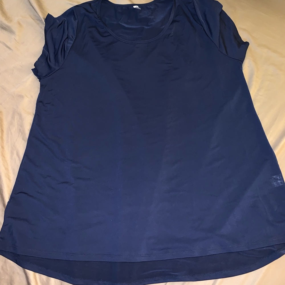 Navy blue classic T. Solid. Lularoe. Size 3XL